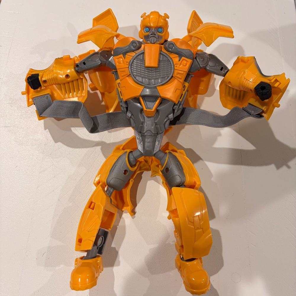 Transformers Bumblebee 2-in-1 Action Figure Mask 2022 Yellow Autobot Toy